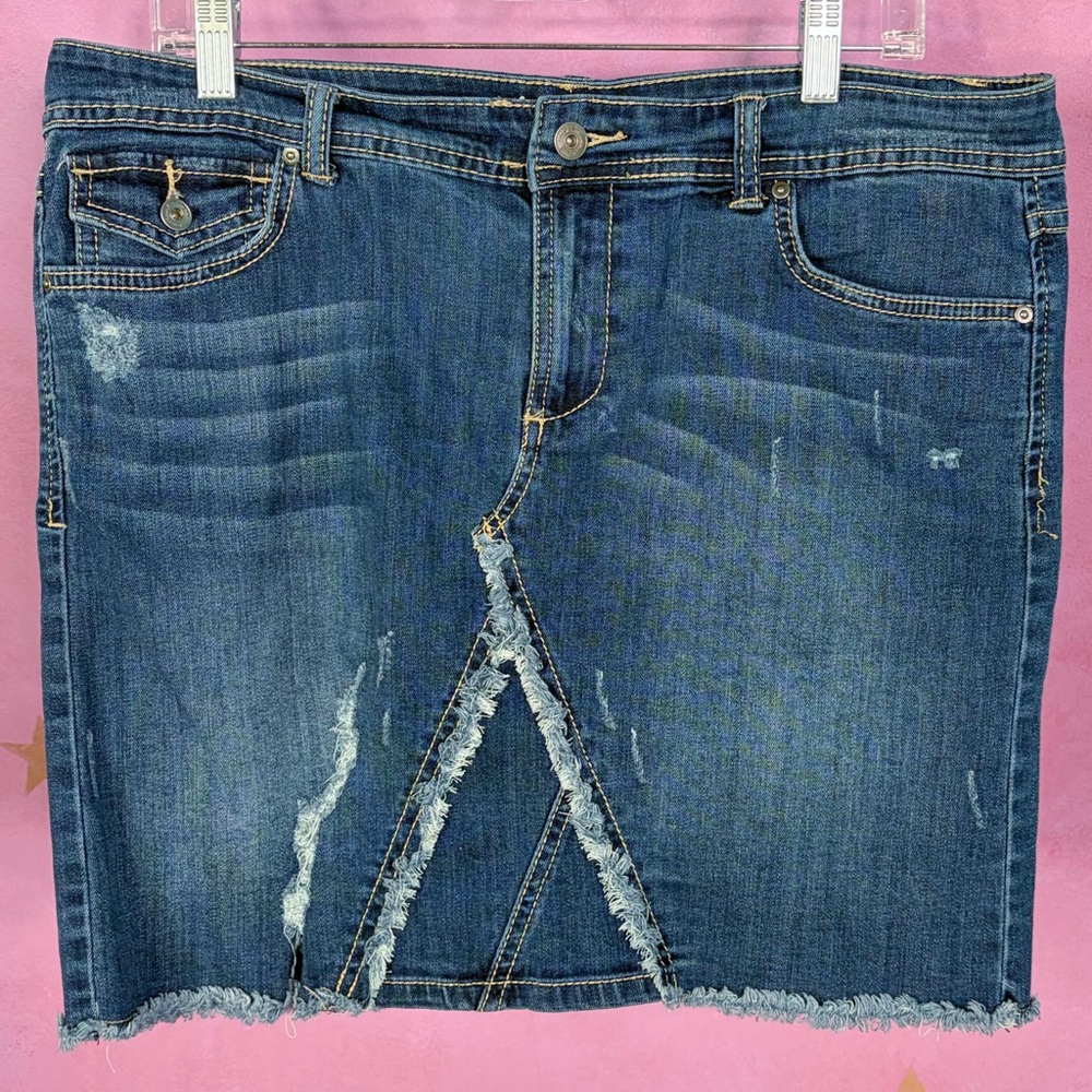 INC Skirt Women’s 12 Blue Jean Denim Pencil Short Distressed Edgy Rocker Vintage